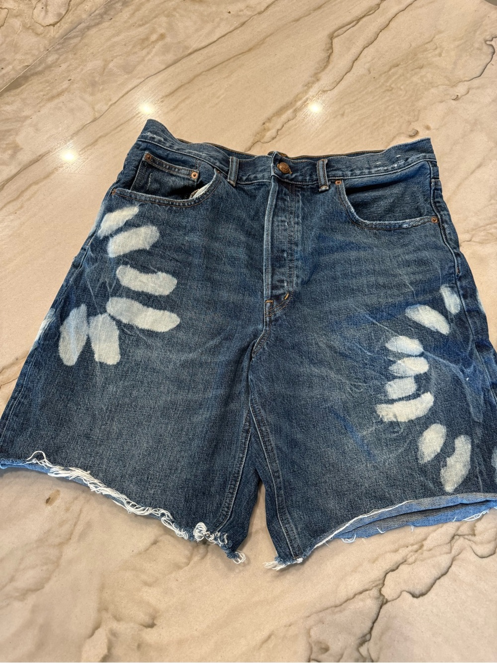 Madewell Denim Shorts in Classic Blue with Contrast Stitching